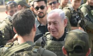 رئيس الوزراء الإسرائيلي بنيامين نتنياهو يزور لواء 