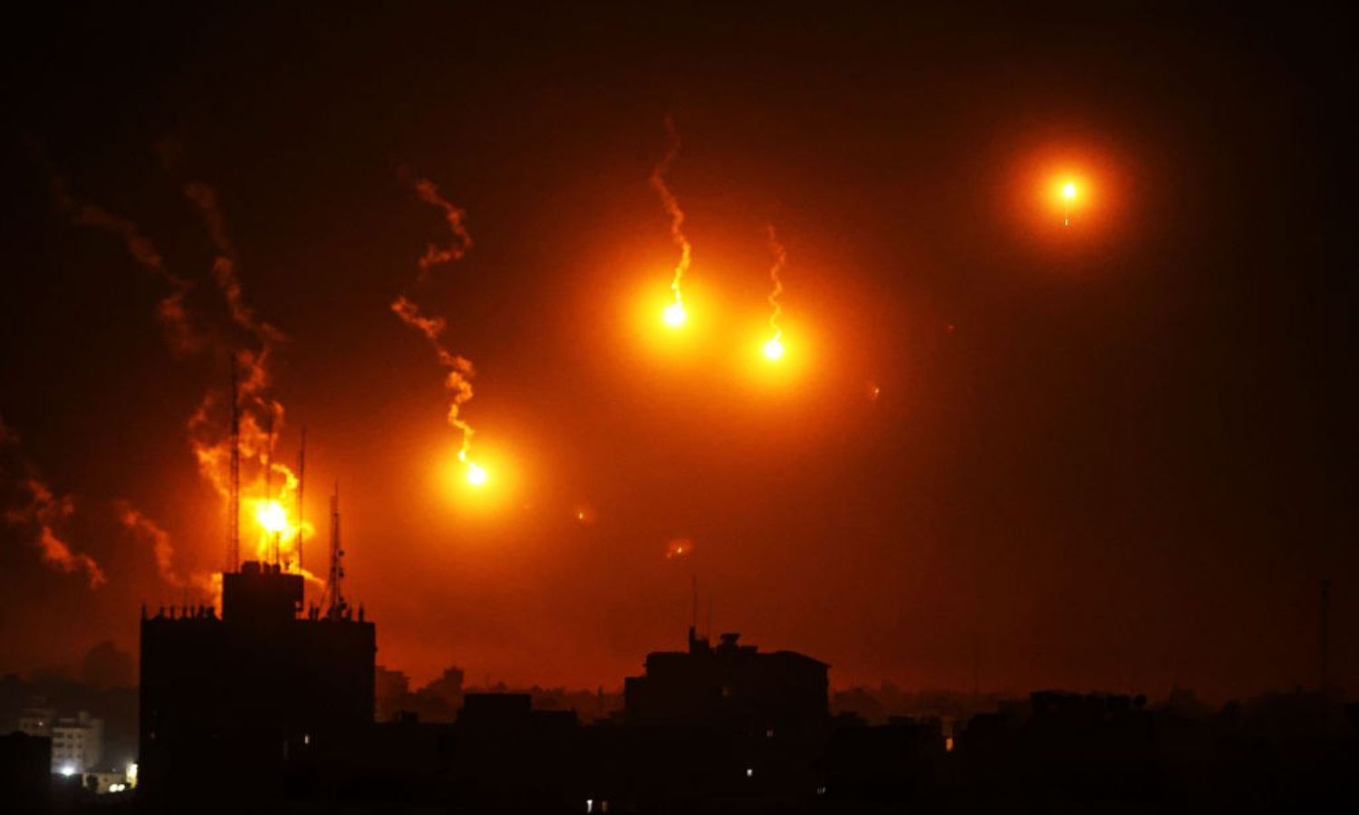من القصف الإسرائيلي المتواصل على قطاع غزة- 30 من تشرين الأول 2023 (وكالة غزة الأن)