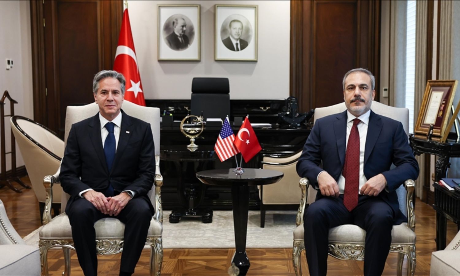 وزير الخارجية الأمريكي يلتقي نظيره التركي في أنقرة- 6 من تشرين الثاني 2023 (الأناضول)