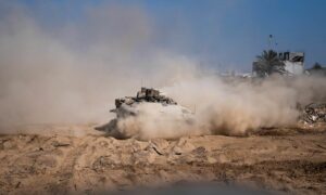 يواصل الجيش الإسرائيلي تصعيده في غزة والذي تحول إلى وتيرة مرتفعة بعد إعلان إسرائيل اجتياح القطاع بريًا نهاية الشهر الماضي- 13 من تشرين الثاني 2023 (الجيش الإسرئيلي/ إكس)
