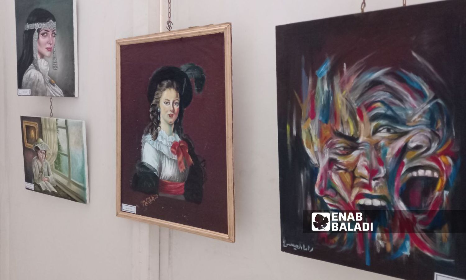 لوحات فنية من معرض اتحاد الفنانين التشكيليين السوريين في مدينة درعا - 20 من تشرين الثاني 2023 (عنب بلدي/ سارة الأحمد)