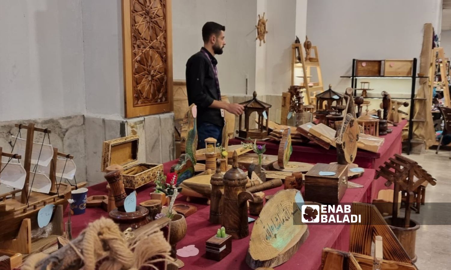 فعاليات معرض الحرف والأشغال اليدوية في مدينة إدلب - 10 من تشرين الثاني 2023 (عنب بلدي)