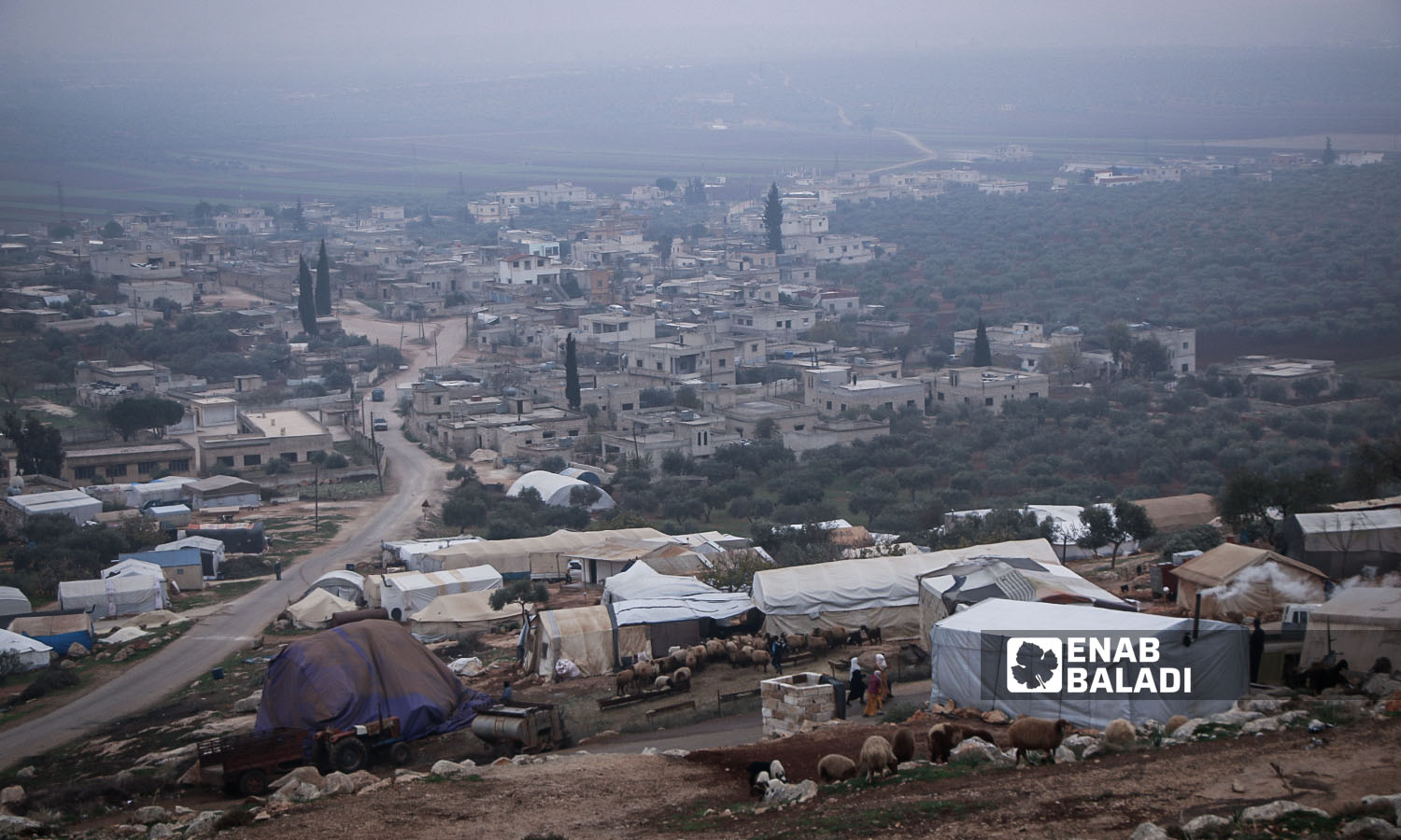 مخيم بيرة كفتين بريف إدلب شمالي سوريا -22 تشرين الثاني 2023 (عنب بلدي/إياد عبد الجواد)