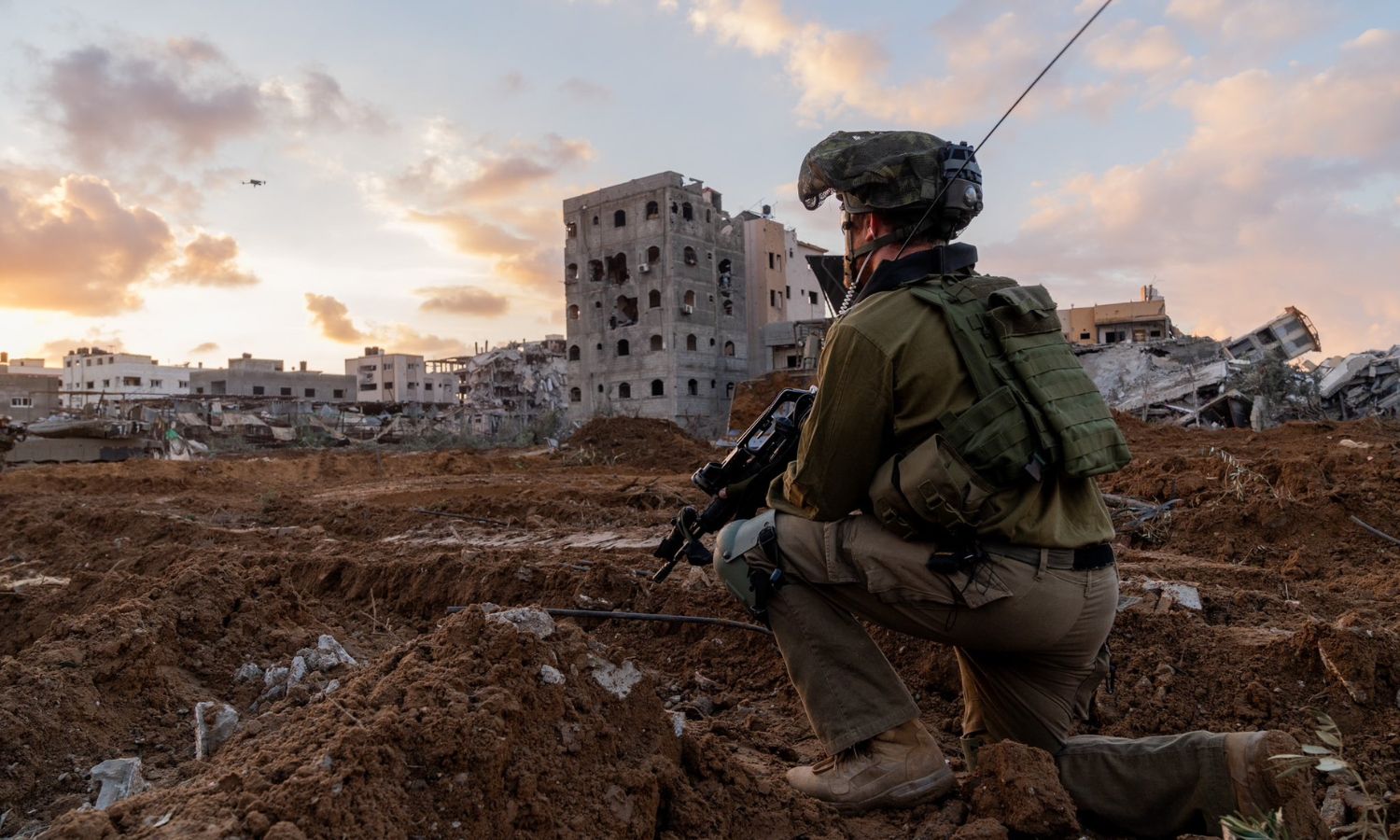 جندي إسرائيلي يشارك في التصعيد الإسرائيلي على غزة- 27 من كانون الأوال 2023 (الجيش الإسرائيلي/ تويتر)