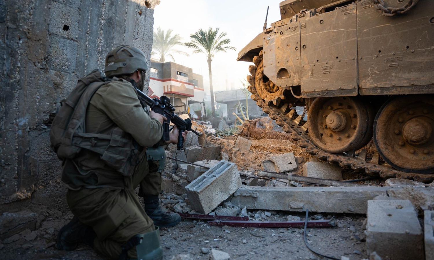 جندي إسرائيلي يشارك في التصعيد الإسرائيلي في غزة- 20 من كانون الأول 2023 (الجيش الإسرائيلي/ إكس)