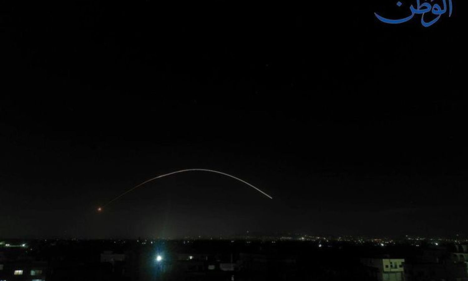 صواريخ إسرائيلية في سماء العاصمة السورية دمشق 11 من كانون الأول 2023 (الوطن)