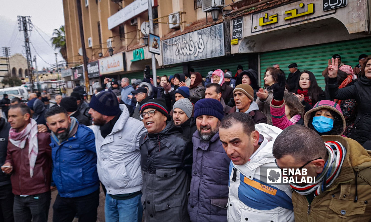 استمرار الاحتجاجات في ساحة الكرامة بمركز محافظة السويداء للمطالبة بالتغيير السياسي في سوريا- 26 من كانون الثاني 2024 (عنب بلدي)