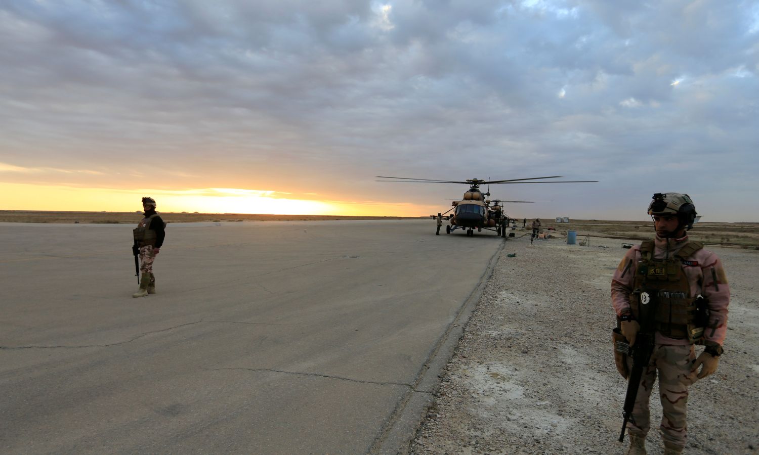 جنود مريكيون في قاعدة عين الأسد الجوية غربي العراق (رويترز)