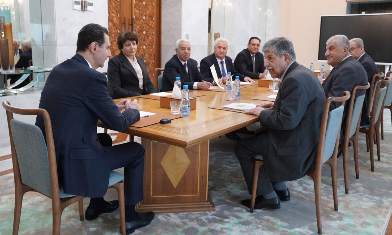 الأسد يرأس اجتماعًا مع أعضاء في اللجنة العليا للإشراف على انتخابات "حزب البعث"- 27 من كانون الثاني 2024 (سانا)