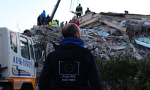 أثناء استجابة الاتحاد الأوروبي للزلازل في تركيا- 20 آذار 2023(المفوضية الأوروبية)