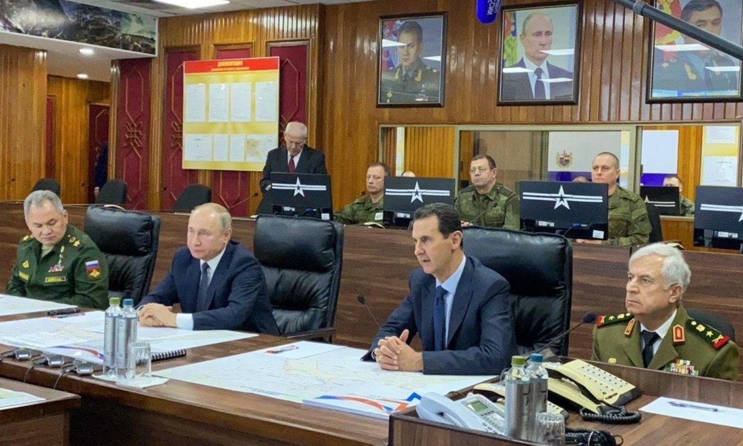 الرئيس الروسي فلاديمير بوتين في زيارة التقى خلالها الأسد في مقر تجميع القوات الروسية في دمشق - 7 كانون الثاني 2020 (رئاسة الجمهورية)