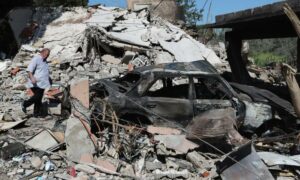 منزل مدمر في مدينة علما الشعب جنوبي لبنان 17 نيسان 2024 (أسوشيتد برس)