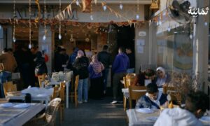 تجمعات أمام المطاعم السورية في مصر- 5 من نيسان 2023 ( وثائقيات ثمانية/ يوتيوب)