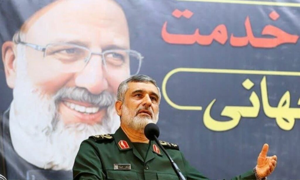 قائد القوة الجوية التابعة للحرس الثوري الإيراني الجنرال حاجي زاده (وكالة تسنيم)