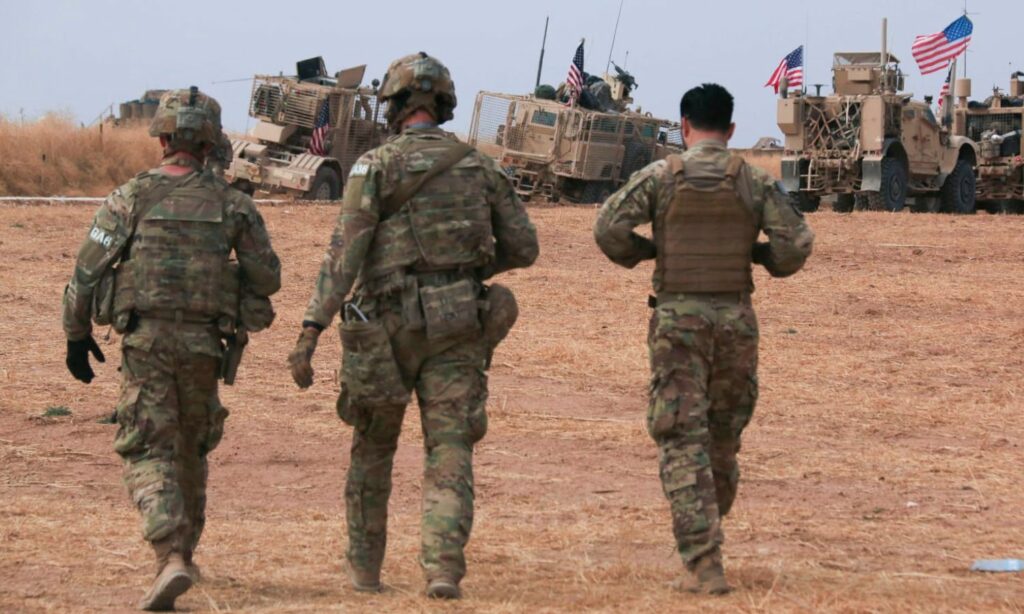 جنود وآليات عسكرية أمريكية شمال شرقي سوريا- تشرين الأول 2019 (AFP)