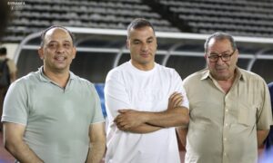 رئيس اتحاد كرة القدم في سوريا صلاح رمضان (يمين) ونائبه عبد الرحمن الخطيب (يسار) ورئيس الاتحاد الرياضي العام فراس معلا (وسط) - 5 من حزيران 2024 (SFA)