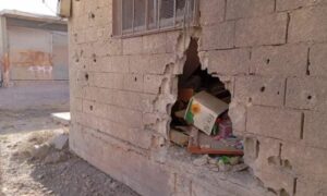 أضرار مادية لحقت بممتلكات المدنيين في بلدة كناكر بمحافظة ريف دمشق إثر قصف مدفعي مصدره قوات النظام السوري- 2 من تموز 2024 (فيس بوك/ بوابة الجنوب)