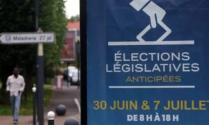 ملصق دعائي يدعو للتصويت في الانتخابات التشريعية الفرنسية- تموز 2024 (لو فيغارو)
