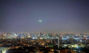 الأشعة اللامعة التي شوهدت في سماء إسطنبول- 5 من تموز 2024 (حرييت)