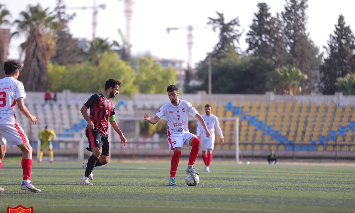 من لقاء نادي أهلي حلب مع الجيش على أرضية ملعب الجلاء بدمشق في الدوري السوري الممتاز- 8 تشرين الثاني 2024 (الاتحاد السوري)