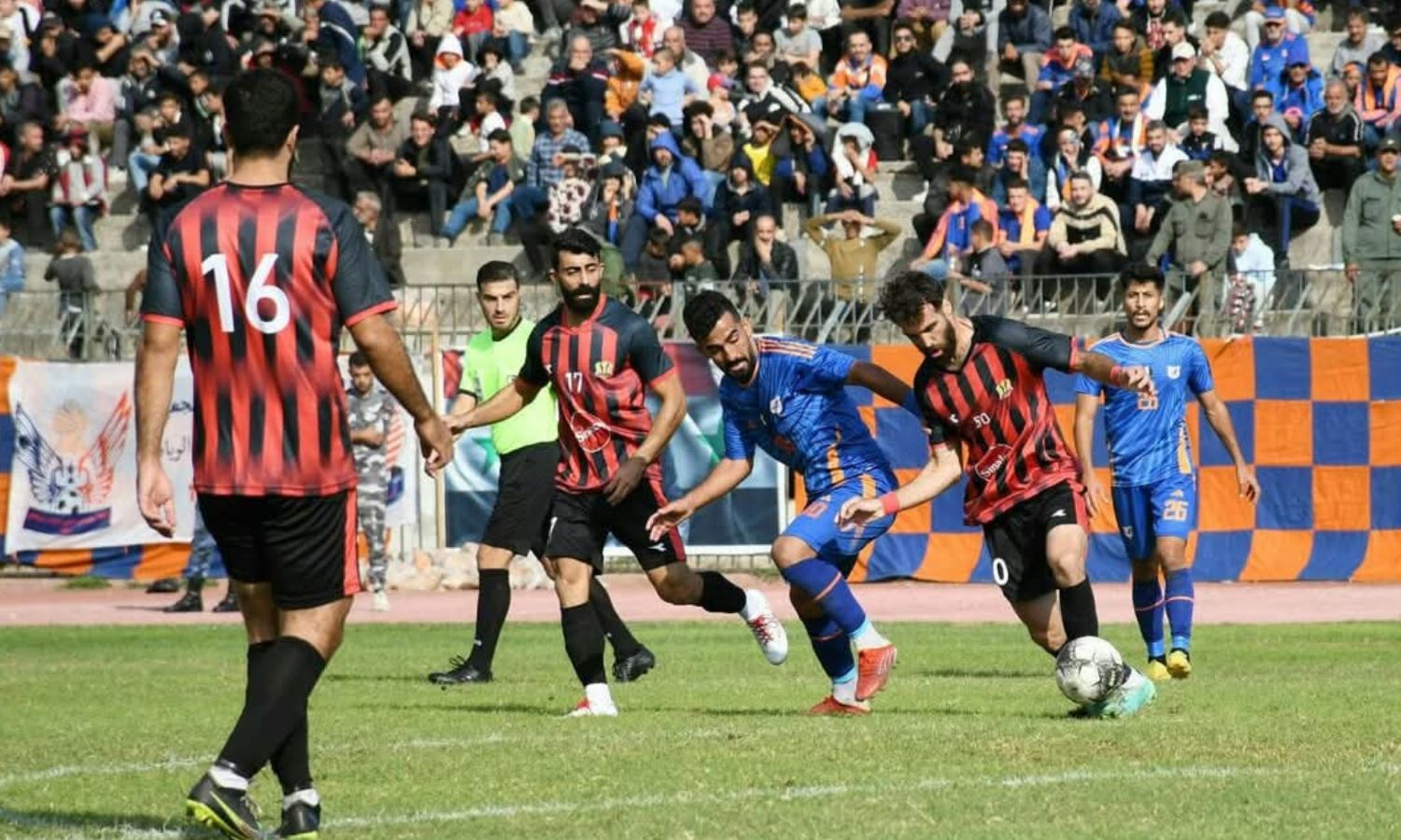 من مباراة الجيش والكرامة على ملعب الباسل ضمن منافسات الدوري السوري- 2 تشرين الثاني 2024 (نادي الجيش)