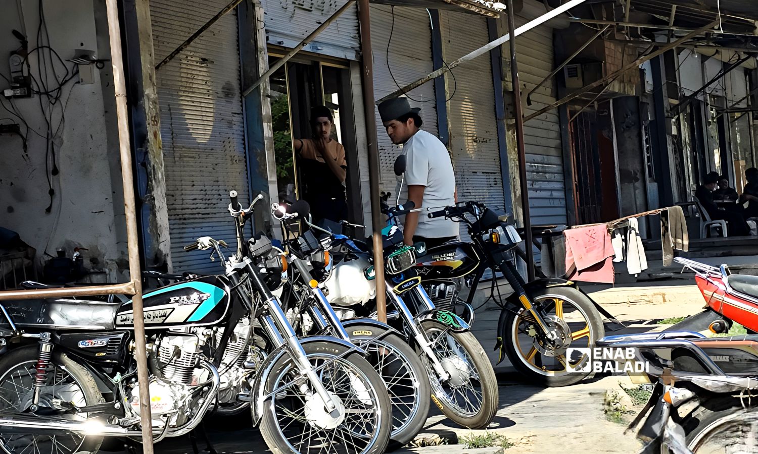 حركة جامدة في سوق الدراجات النارية برأس العين وتل أبيض - 6 أيار 2025 (عنب بلدي)