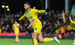 فرحة عمر السومة بعدما قاد فريقه العروبة للفوز على النصر ضمن الدوري السعودي- 28 شباط 2025 (omar somah)
