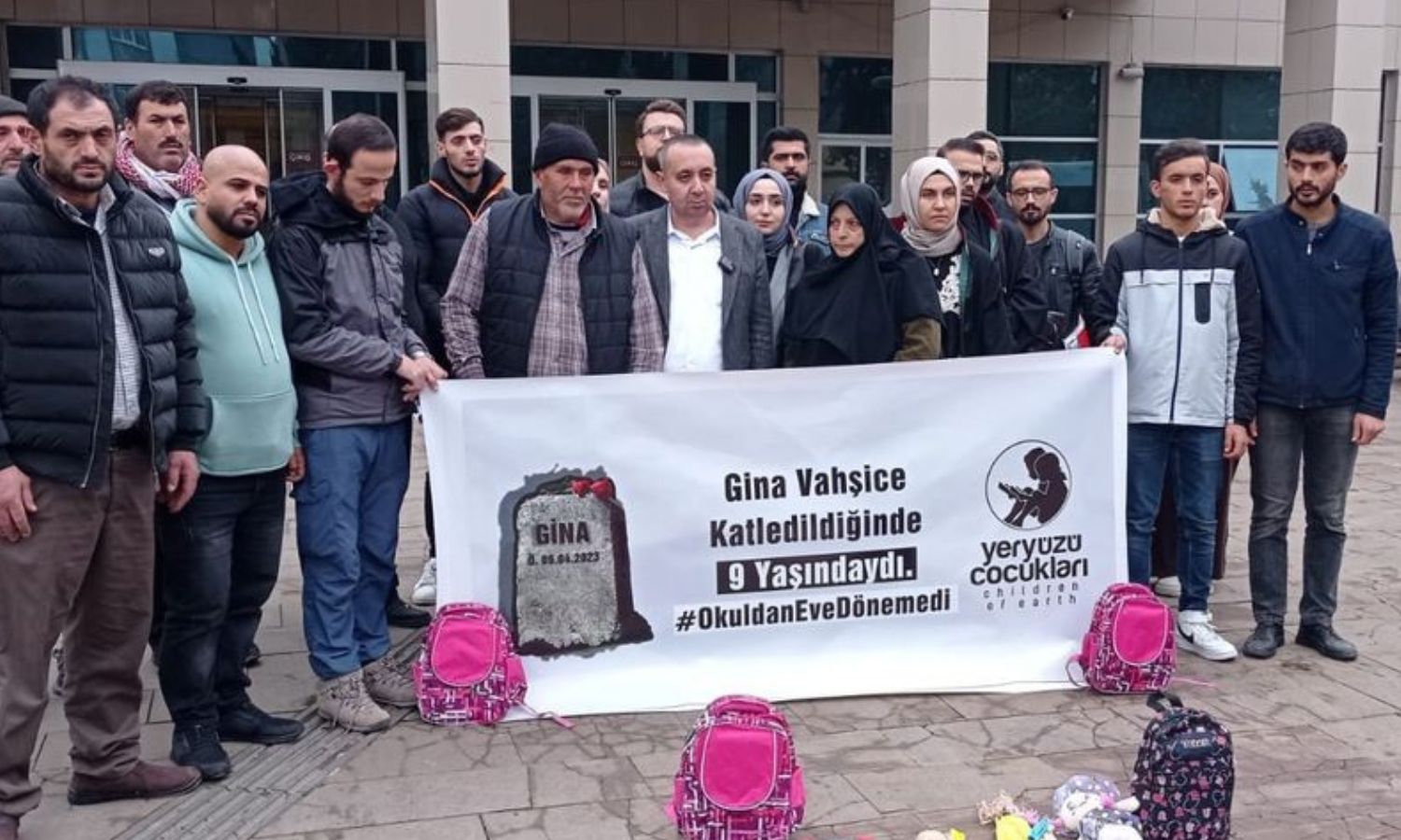 أثناء البيان الذي قدموه محامو عائلة الطفلة غنى مرجمك أمام محكمة الجنايات العليا في كلّس_3 كانون الثاني 2024 (الناشط الحقوقي طه الغازي/فيس بوك)