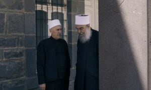 
يبدو أن الهجري يرحب بدعم إسرائيل للدروز في سوريا في ظل مواجهة المجموعة للعنف  10 من أيار  2025 (لورينزو توغنولي/ واشنطن بوست)
