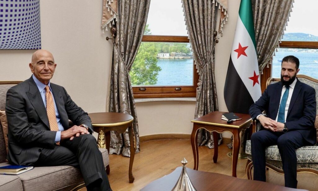 أشاد المبعوث الأمريكي توماس باراك بنهج الشرع تجاخ المقاتلين الأجانب 24 من أيار 2025 (توماس باراك / إكس)