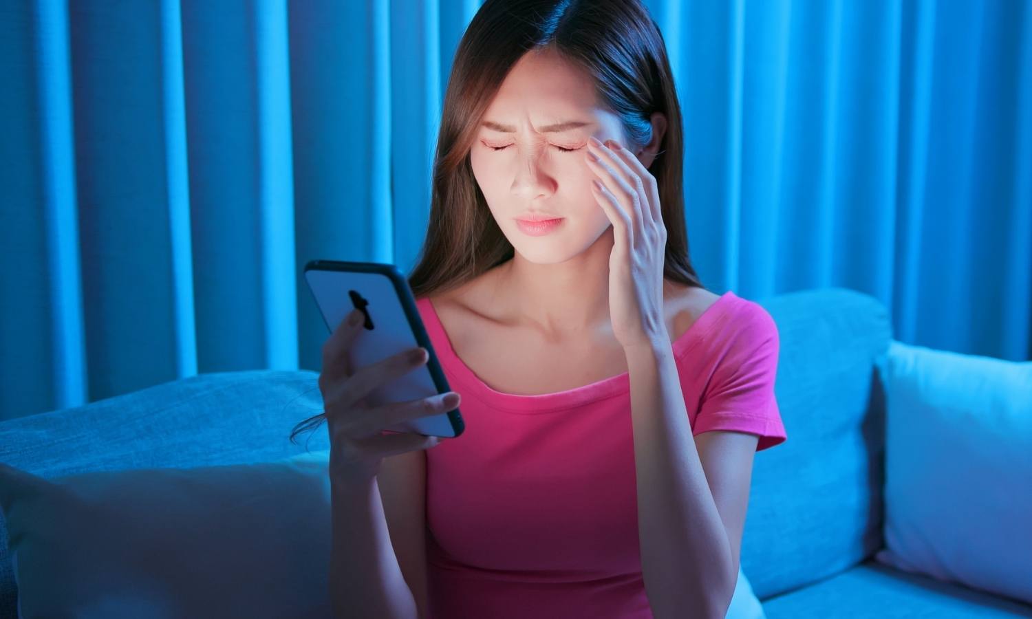 كيف تريح عينيك من الإجهاد؟