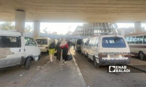 نقل السرافيس من جسر الحرية إلى جسر الوزان 16 أيار - 2025 (عنب بلدي - زينب ضوا)