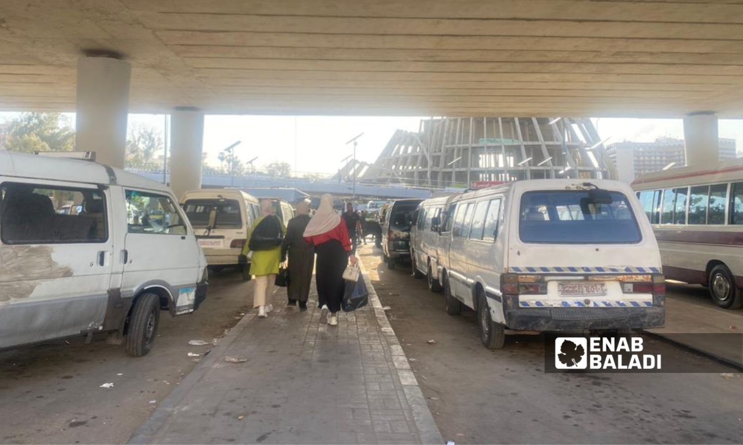 نقل السرافيس من جسر الحرية إلى جسر الوزان 16 أيار - 2025 (عنب بلدي - زينب ضوا)