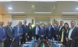 خلال لقاء مجلس ادارة غرفة تجارة دمشق مع وزير الاقتصاد والصناعة - دمشق 21 أيار 2025 (وزارة الاقتصاد والصناعة/فيس بوك)