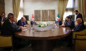 من لقاء وزير الخارجية السوري أسعد الشيباني ونظيره الأردني أيمن الصفدي في دمشق - 20 أيار 2025 (سانا)
