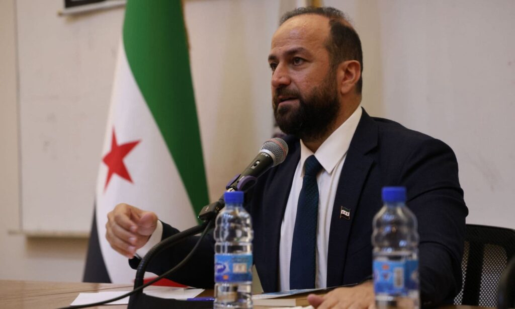 وزير الإعلام السوري حمزة مصطفى يدعو طلاب كلية الإعلام بجامعة دمشق إلى تعزيز التدريب العملي إلى جانب التحصيل العلمي  19 حزيران 2025 (وزارة الإعلام السورية/تلجرام)