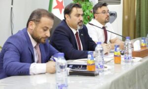 وزير التربية والتعليم خلا اجتماعه مع مديري التربية والمديرين المركزيين لبحث امتحانات الشهادات - دمشق 9 حزيران 2025 (وزارة التربية والتعلي/ فيس بوك)