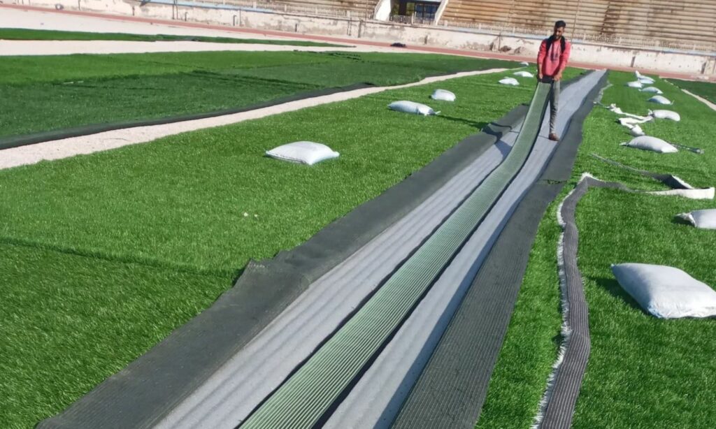 فرش ملعب البانوراما في درعا بالعشب الصناعي - تشرين الثاني 2024