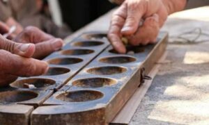 لوح المنقلة الخشبي التراثي - 15 تشرين الثاني 2022 (أنس وشاح)
