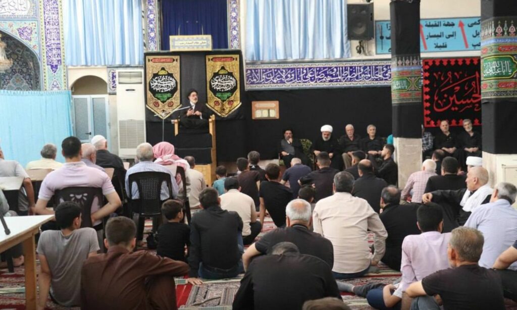 اليوم الثاني للمجالس الحسينية في مقام السيدة زينب بدمشق 26 من حزيران 2025 (الهيئة العلمائية الإسلامية لأتباع أهل البيت في سوريا/فيسبوك)