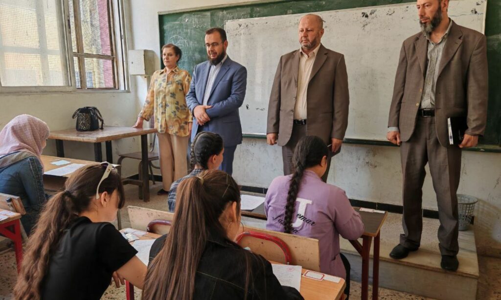 مديرية التربية في حمص تتفقد الامتحانات بمعهدي إعداد المدرسين والتربية الفنية والموسيقية - 16 حزيران 2025 (وزارة التربية والتعليم)