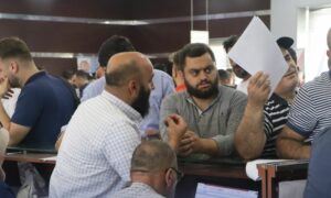 صناعيون يكتتبون على على المقاسم الصناعية في المدينة الصناعية - حلب 30 حزيران 2025 (المدينة الصناعية حلب/ فيسبوك)