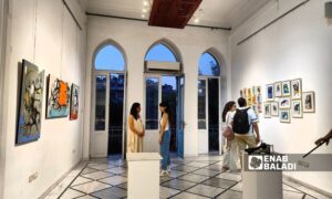  معرض الفن التشكيلي للفنانة شهد الجندي في غاليري "زاوايا" بدمشق-17 حزيران 2025(عنب بلدي/كريستينا الشماس)
