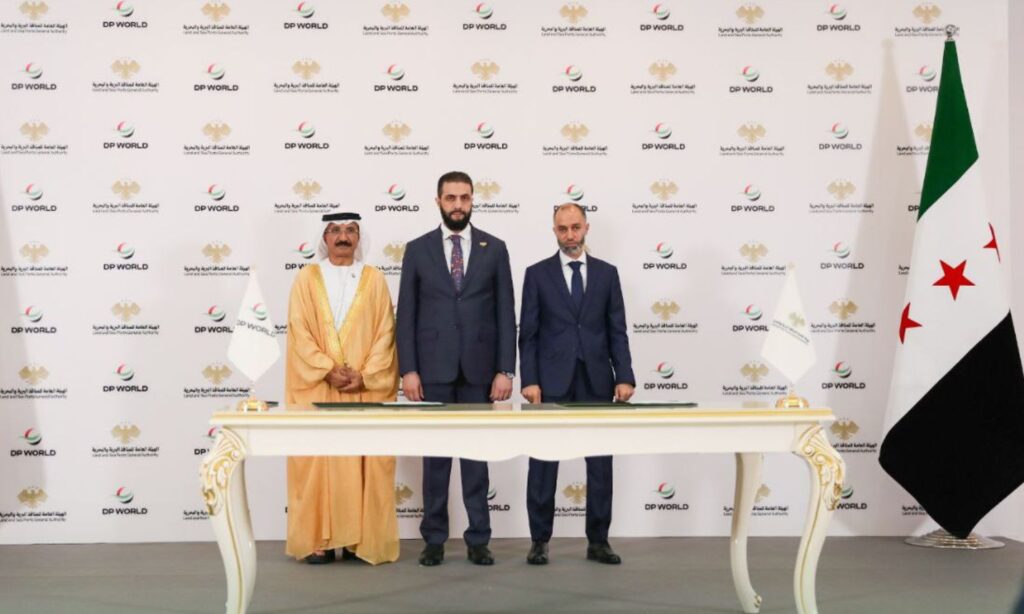 توقيع اتفافية بين هيئة المنافذ البرية والبحرية و شركة موانئ دبي العالمية - 13 تموز 2025 (الهيئة العامة للمنافذ البرية والبحرية)