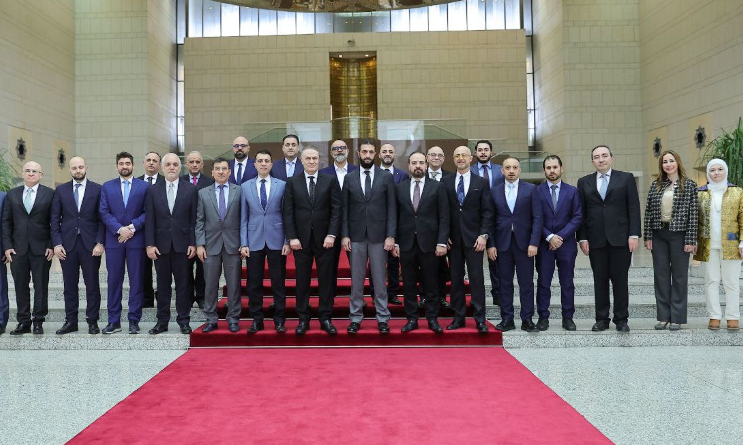 الرئيس الشرع يلتقي فعاليات أعضاء مجلس الأعمال السوري الكندي - 13 من شباط 2025 (الرئاسة السورية)