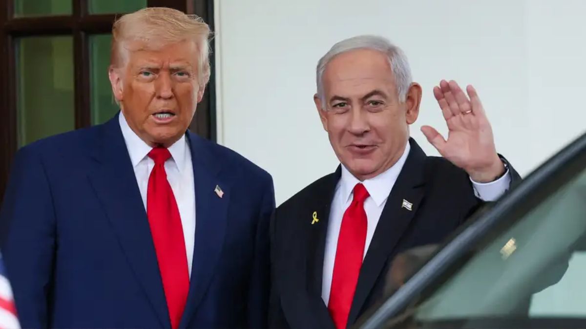 صورة أرشيفية - الرئيس الأمريكي دونالد ترامب ورئيس الوزراء الإسرائيلي بنيامين نتنياهو. كان ترامب وعد بوقف سريع لحرب غزة. صورة من: Leah Millis/REUTERS