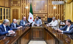اجتماع لجنة التحقيق في أحداث السويداء برئاسة وزير العدل مظهر الويس في مقر وزارة العدل في دمشق- 2 آب 2025 (سانا)