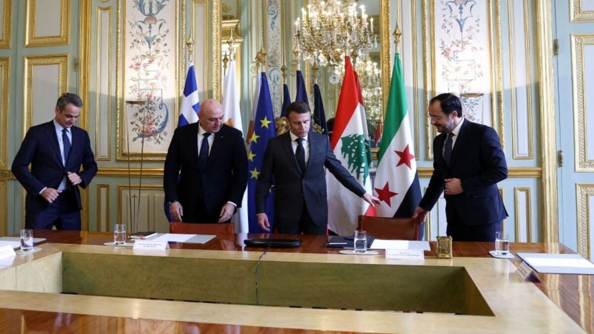 الاجتماع الخماسي بين الرئيس السوري أحمد الشرع ورؤساء فرنسا ولبنان وقبرص ورئيس الوزراء اليوناني ناقش الحدود البرية والبحرية 28 من آذار 2025 (وكالة الصحافة الفرنسية)
