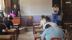 طلاب سوريون يجرون امتحانات المواد المتممة للشهادة الثانوية - 26 آب 2025 (وزارة التربية)