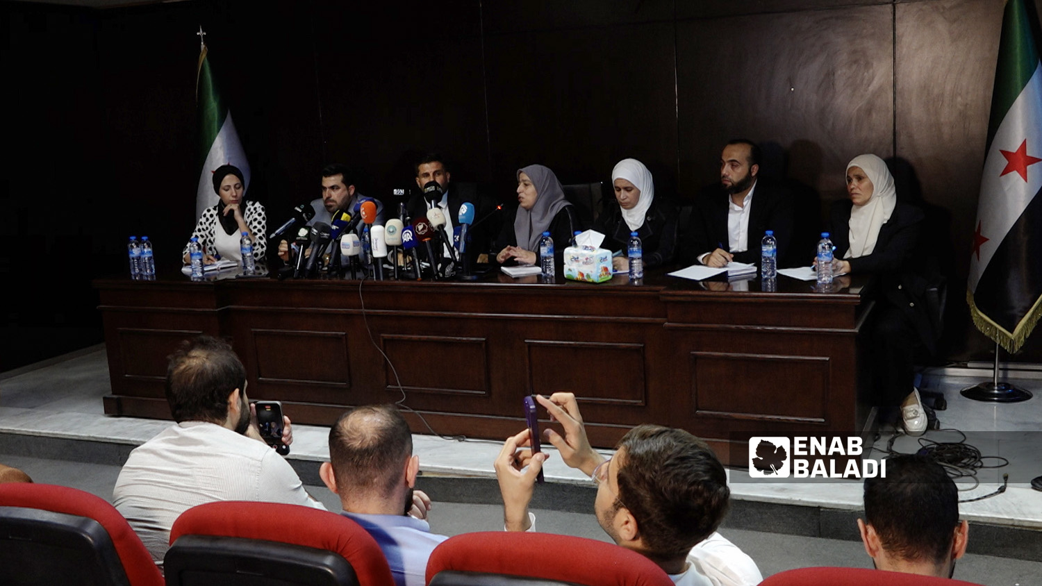 مؤتمر صحفي لجنة لجنة التحقيق في مصير أبناء المعتقلين والمغيبين - 8 تموز 2025 (عنب بلدي/نور حمزة)